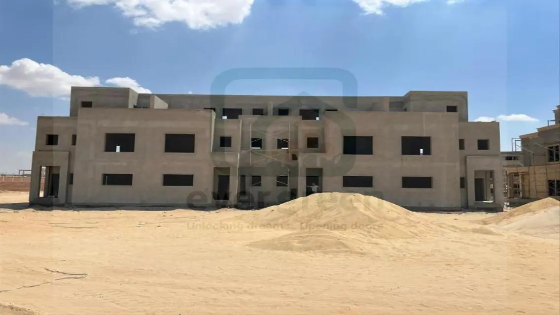 تويت هاوس مميز فى نايا نيو زايد بمقدم10%,قسط 9سنين