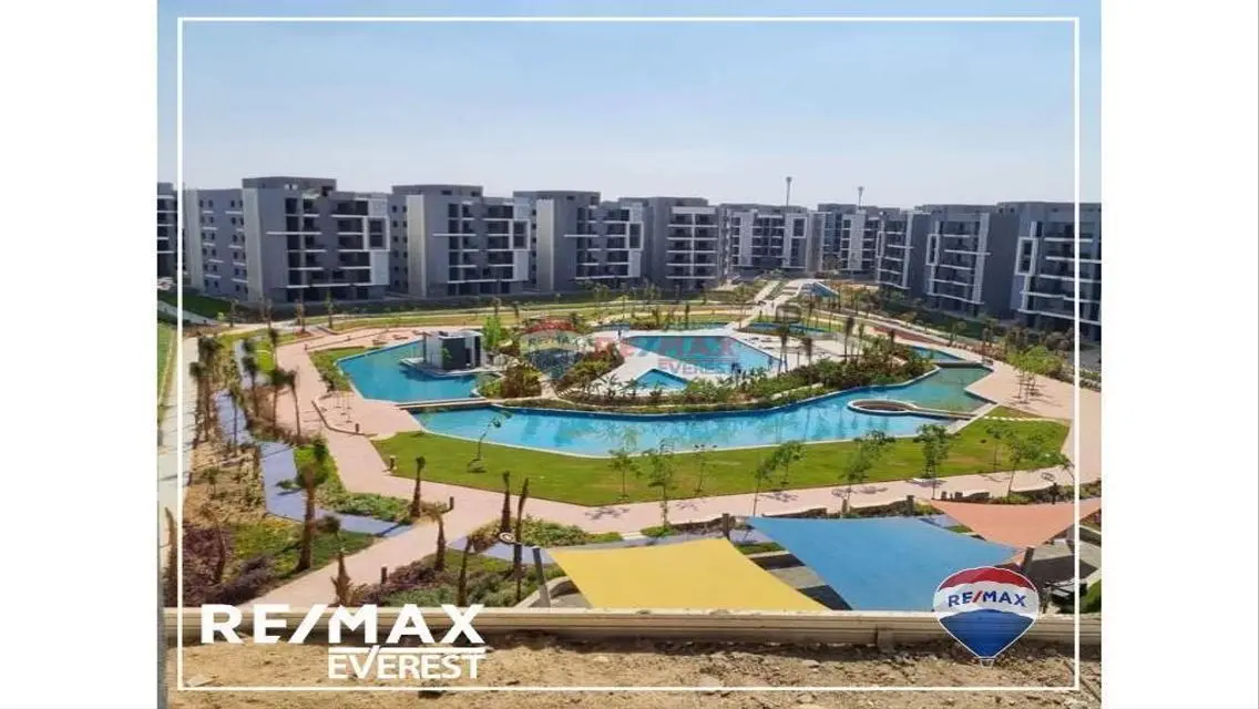 Finished ground apartment -Sun Capital- great view