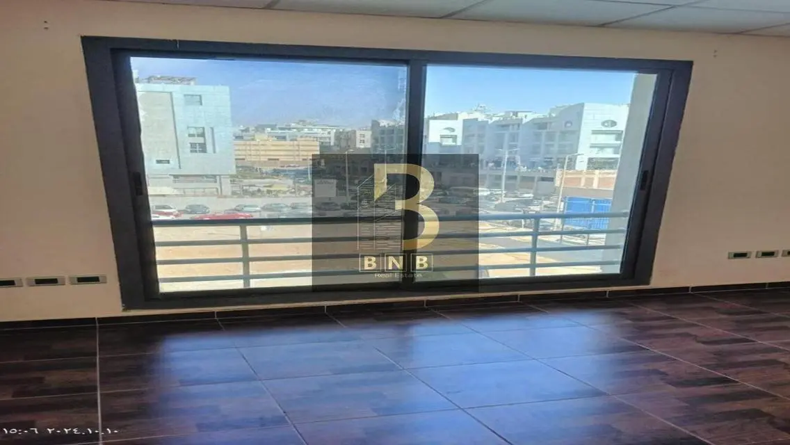 شقة مميزة بمساحة -350 متر للبيع