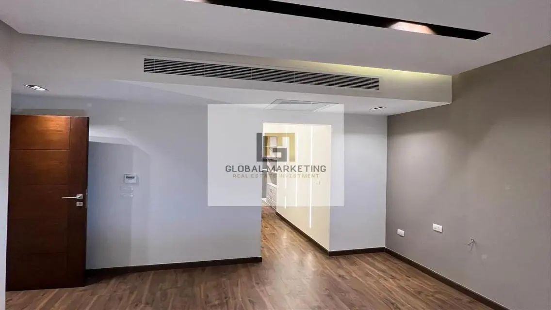 Apartment for rent with equipped kitchen in Villet