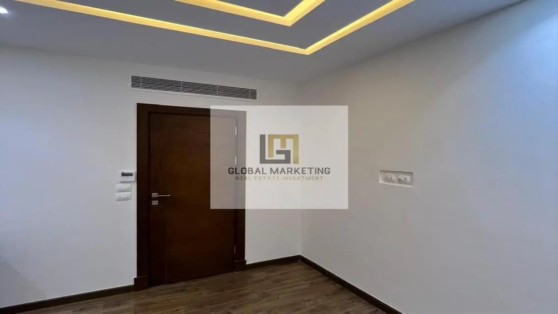 Apartment for rent with equipped kitchen in Villet