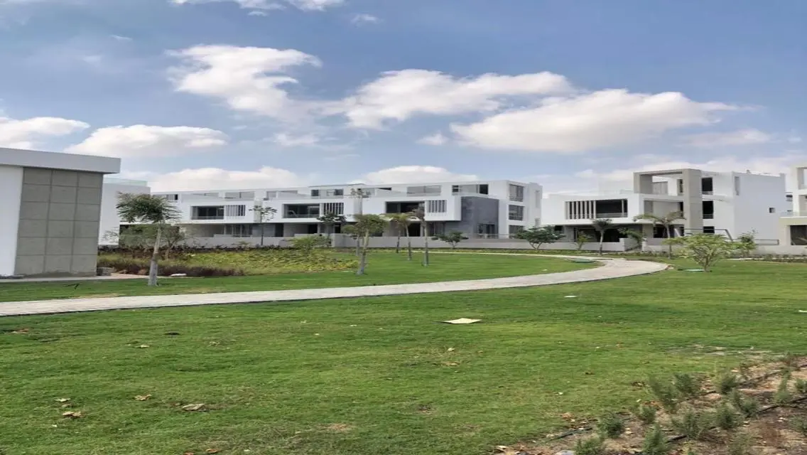 4BR Apt. in luxury compound, 4M DP - 9 yrs Plan