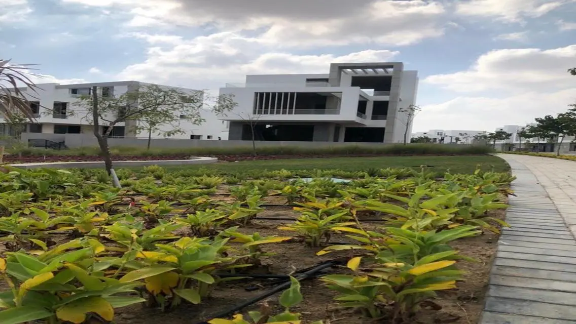 4BR Apt. in luxury compound, 4M DP - 9 yrs Plan