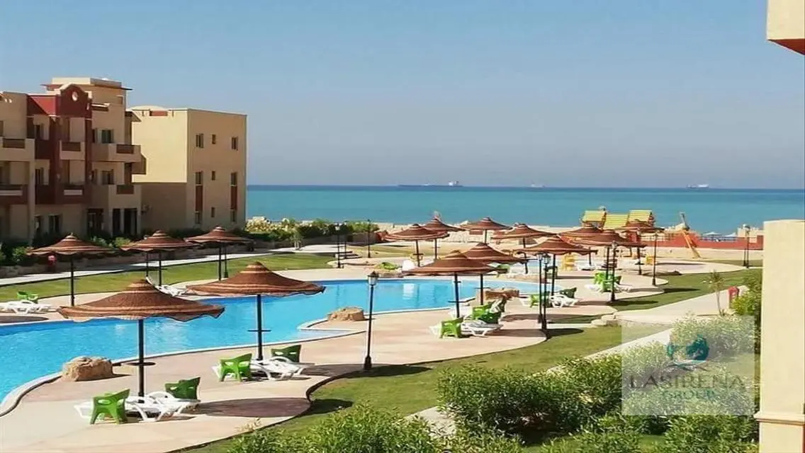 شاليه ارضي بجاردن استلام فوري  فيو تشطيب سوبر لوكس