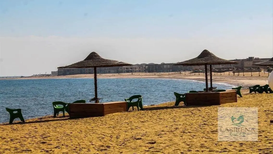 شاليه ارضي بجاردن استلام فوري  فيو تشطيب سوبر لوكس
