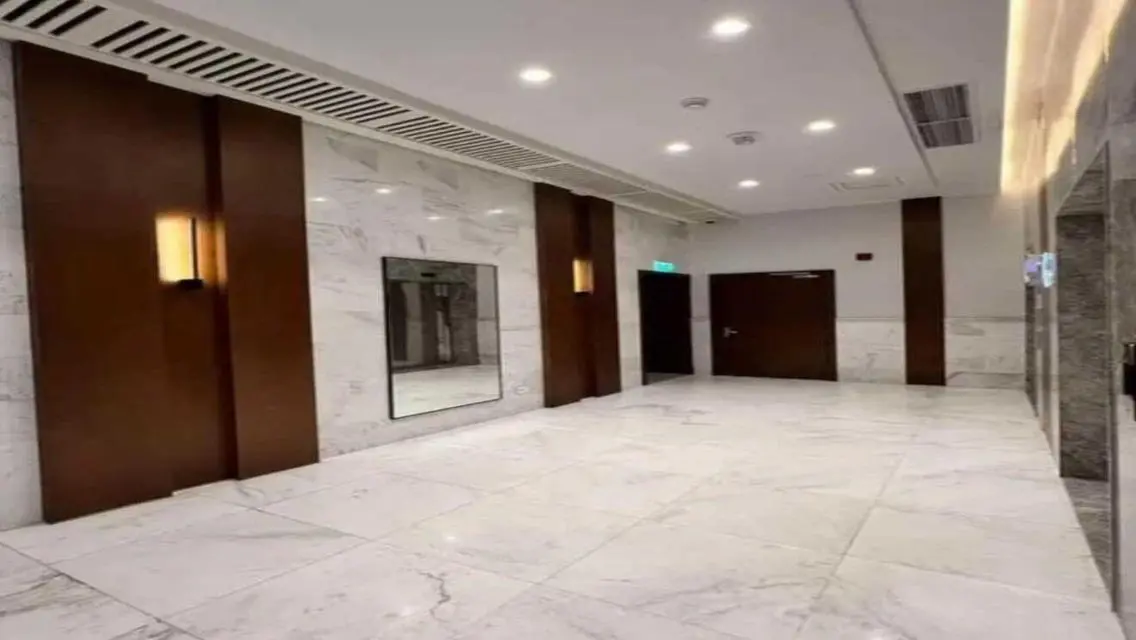 Aapartment, finished near Mall of Arabia-Nyoum.