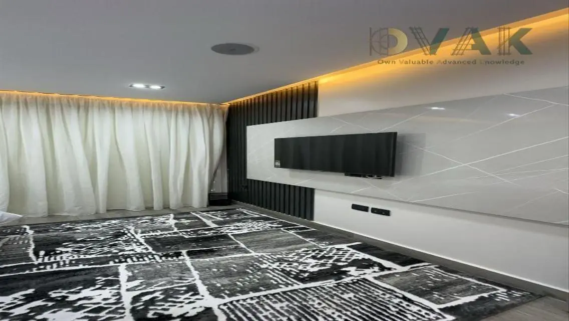 Furnished Duplex with Garden for rent | Hyde Park
