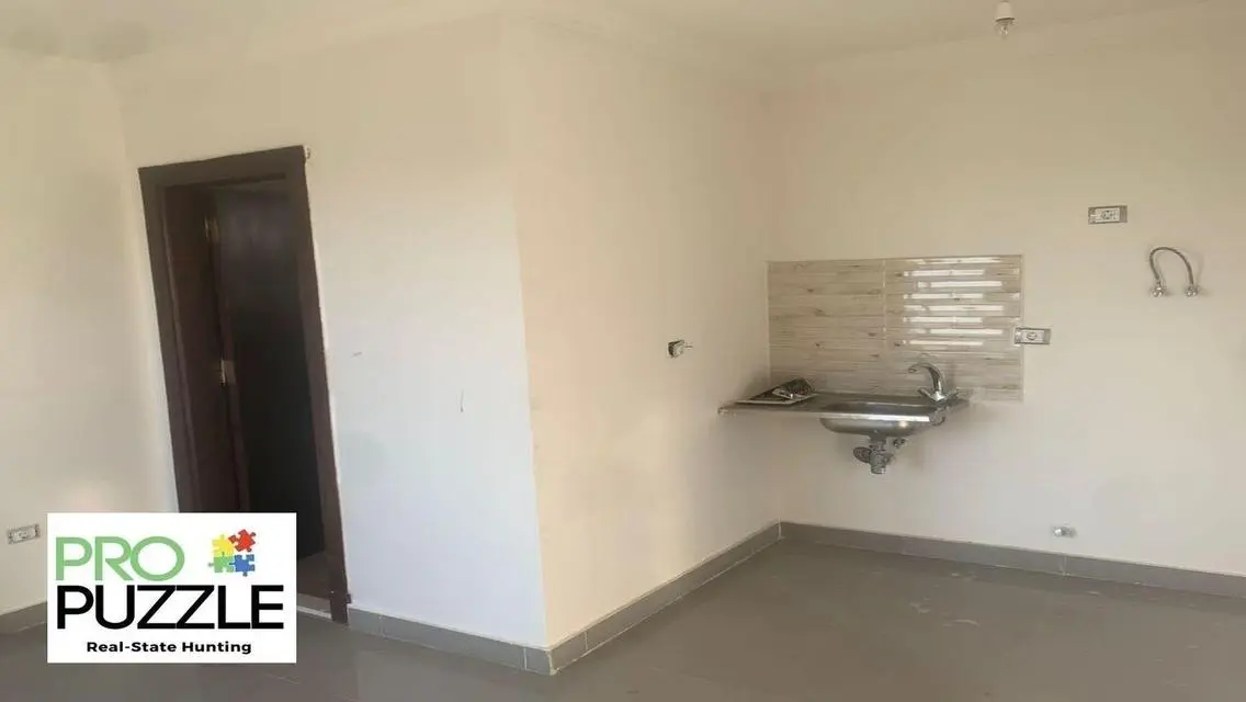Penthouse for Rent in Jade Compound
