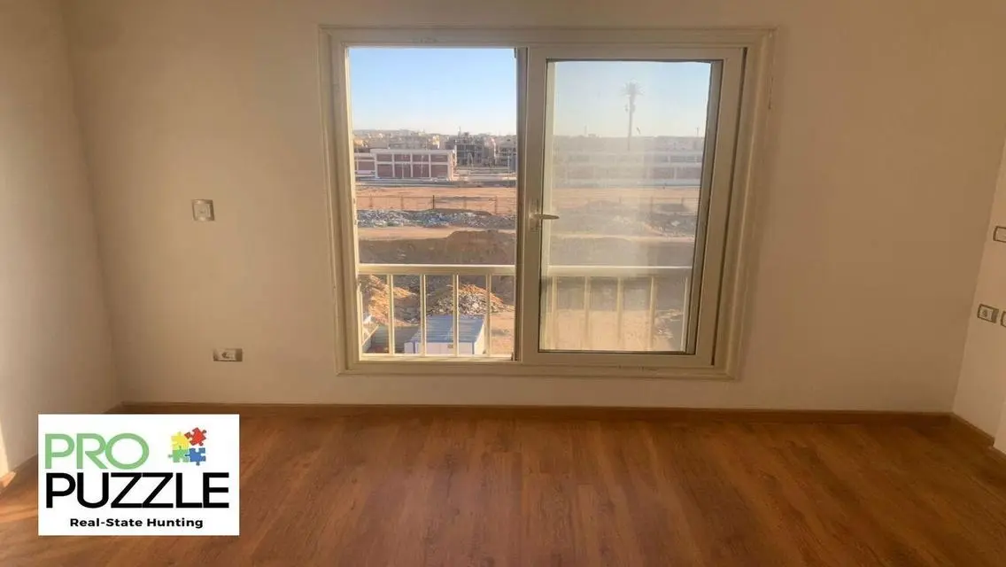 Penthouse for Rent in Jade Compound