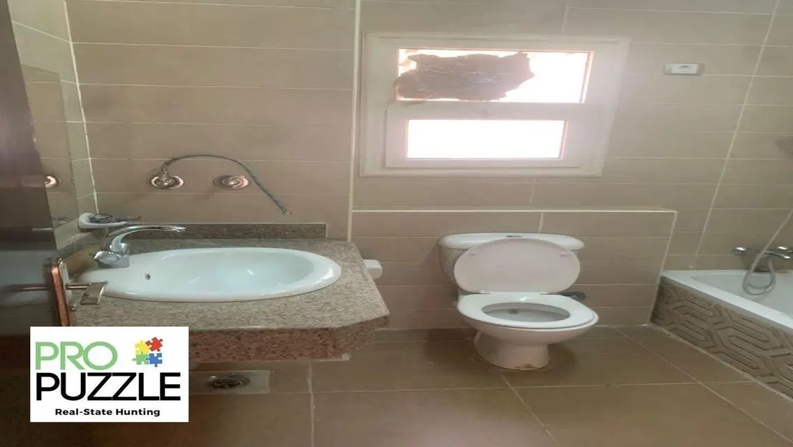 Penthouse for Rent in Jade Compound