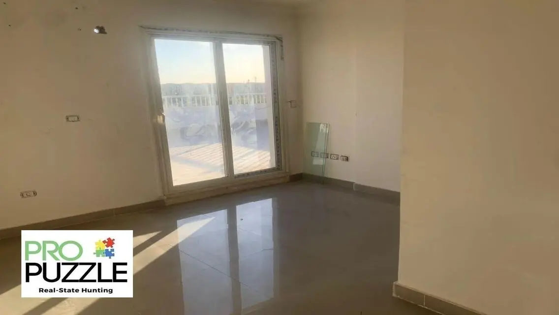 Penthouse for Rent in Jade Compound
