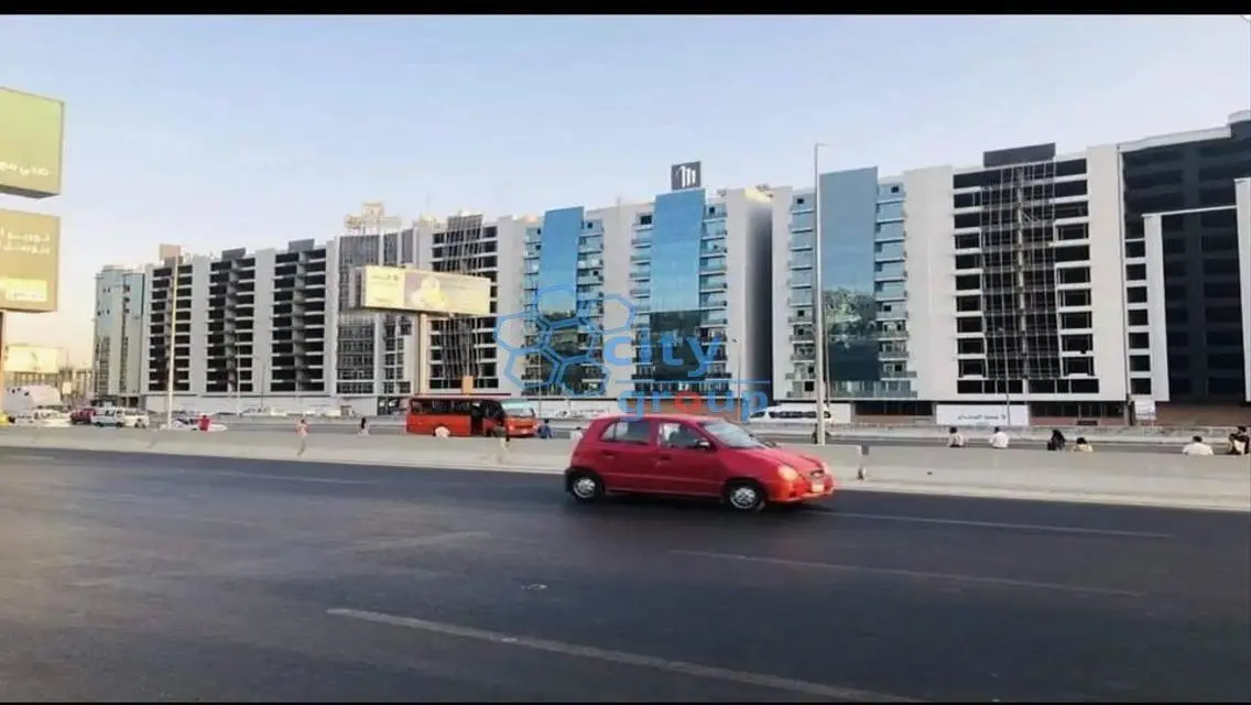 مكتب للايجار لكبري الشركات على دائرى المعادى 300 م