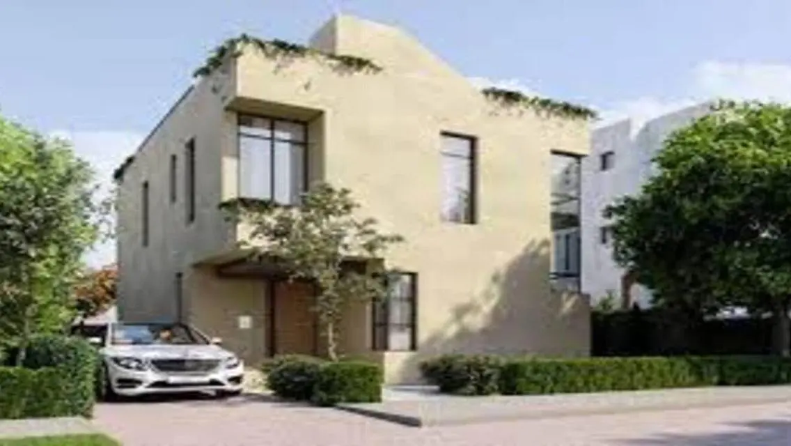 Ready to move  finished duplex in O West
