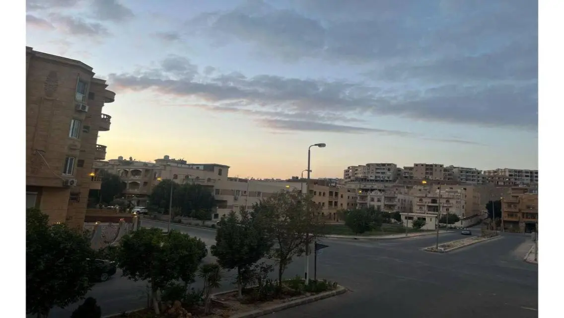 فيلا متشطبة تشطيب فاخر للبيع ف الحي الخامـس فيلات