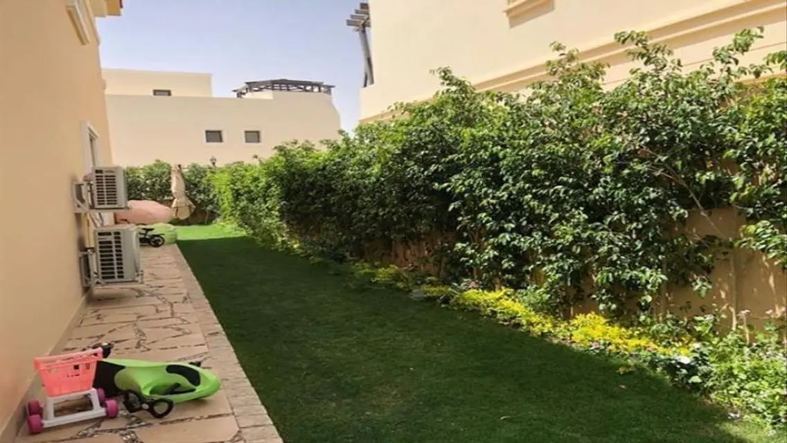 Townhouse Ready to Move in Hyde Park New Cairo