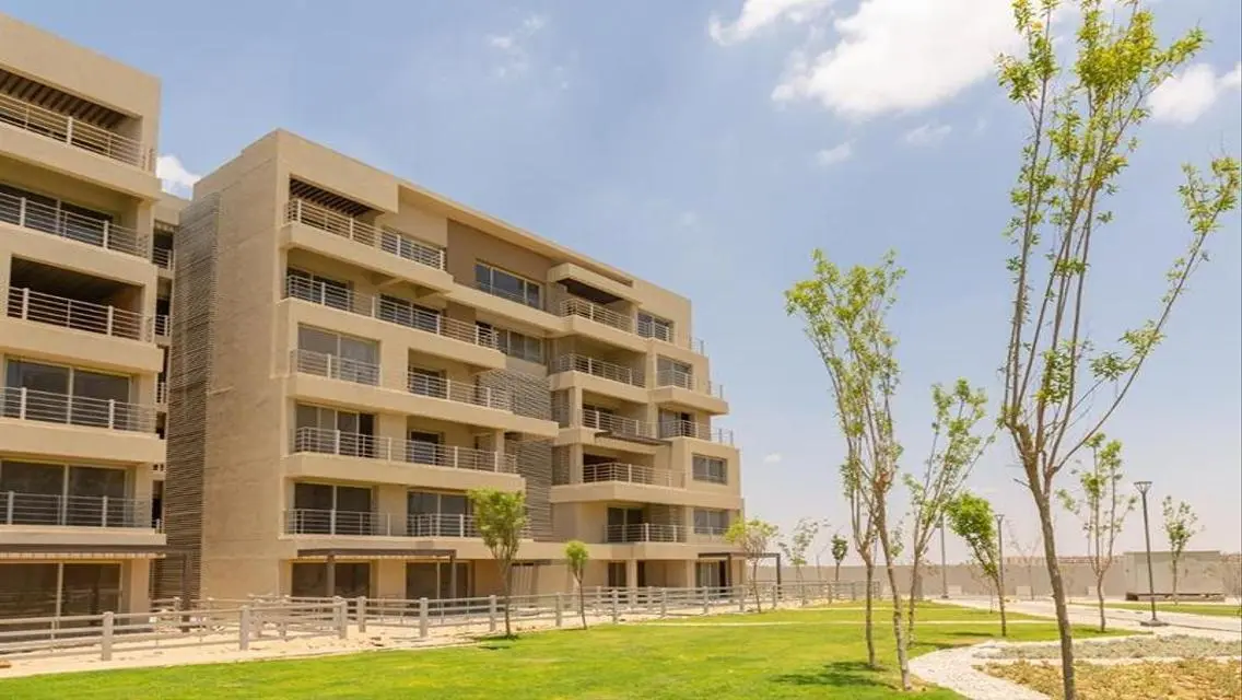Apartment with immediate receipt in Palm Hills New