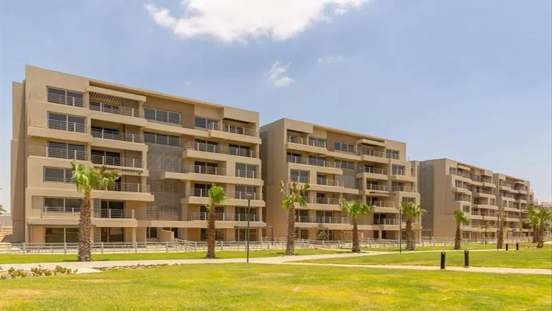 Apartment with immediate receipt in Palm Hills New