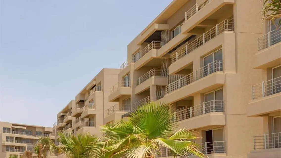 Apartment with immediate receipt in Palm Hills New