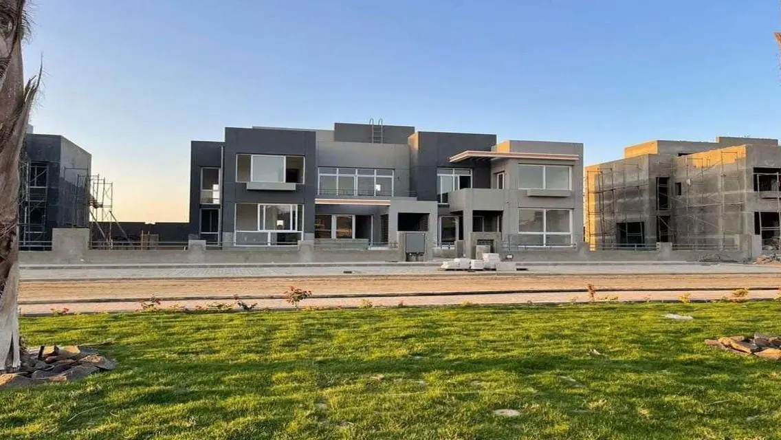 شقة متشطبة جاهزه للسكن بسعر مغري داخل كيان