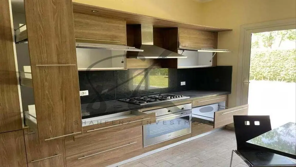 The lowest price for a villa for sale in Azzar