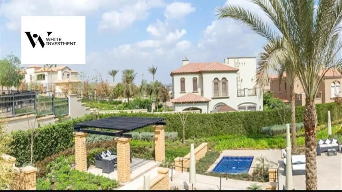 اب تاون ستاند الون 1210م 5غرف متشطبة علي الجولف
