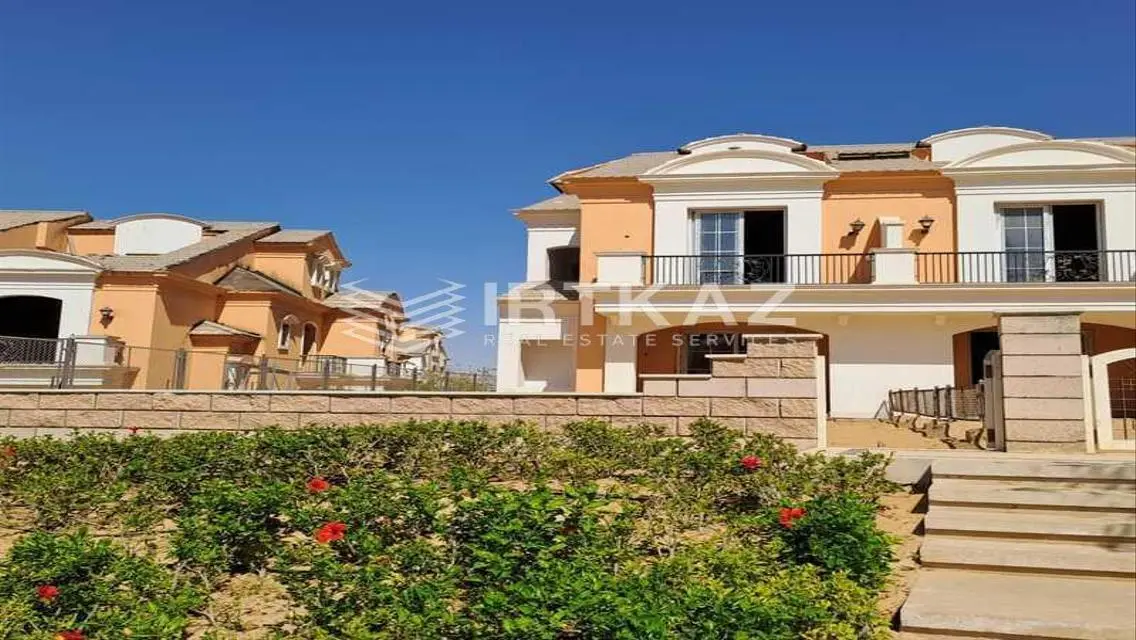 Ready to move Townhouse Resale Finished-Layan