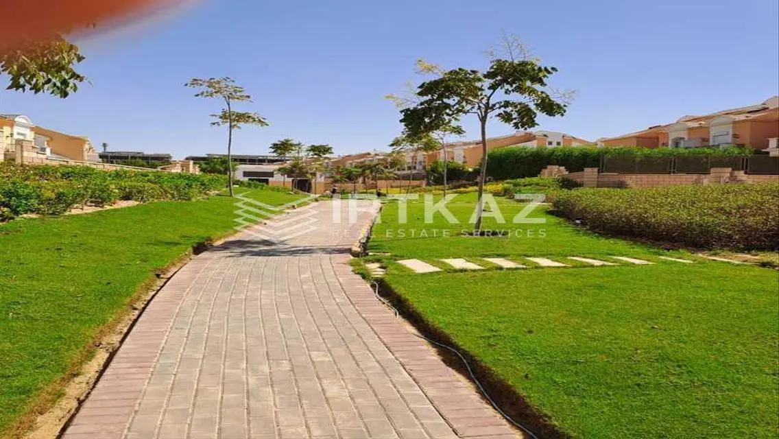 Ready to move Townhouse Resale Finished-Layan