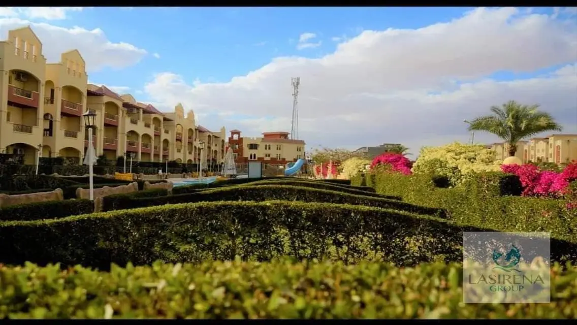 شاليه لسرعه البيع في اميز قري العين السخنه سي فيو