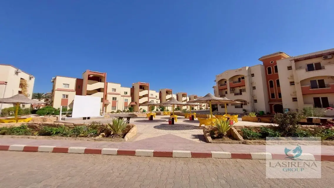 شالية للبيع دور اول قرية لاسرينا ريزورت عين السخنة