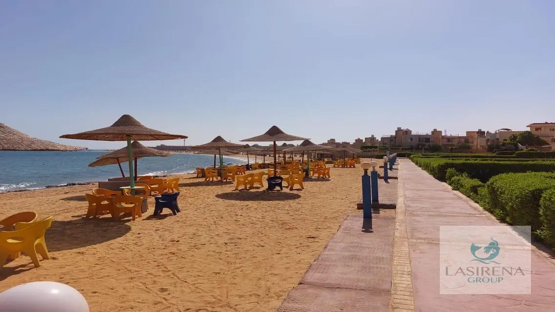 شالية للبيع دور اول قرية لاسرينا ريزورت عين السخنة