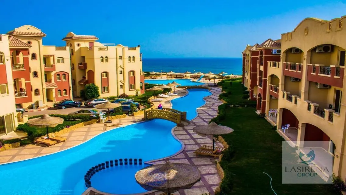 شالية للبيع دور اول قرية لاسرينا ريزورت عين السخنة
