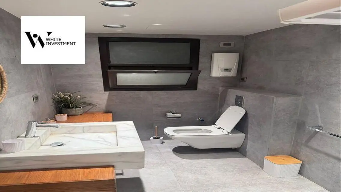 Eastown 210m 3beds fully furnished landscape view