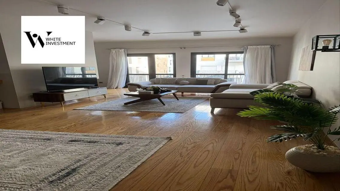 Eastown 210m 3beds fully furnished landscape view