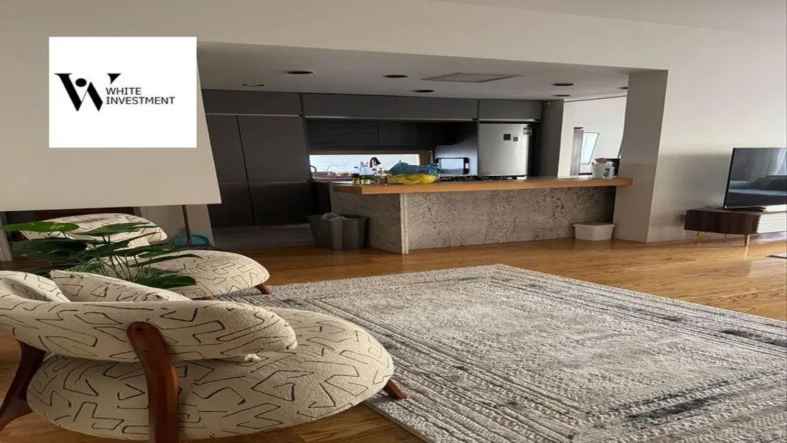 Eastown 210m 3beds fully furnished landscape view