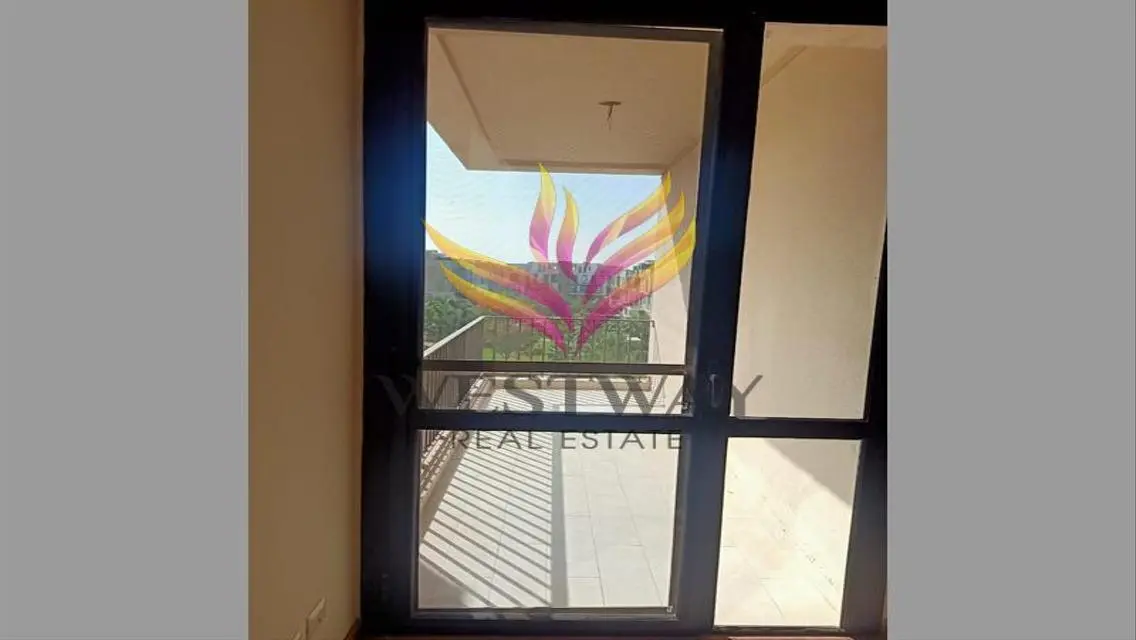 Upper Duplex for Rent in Westown, Beverly Hills