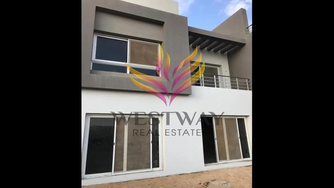 townhouse corner in etapa