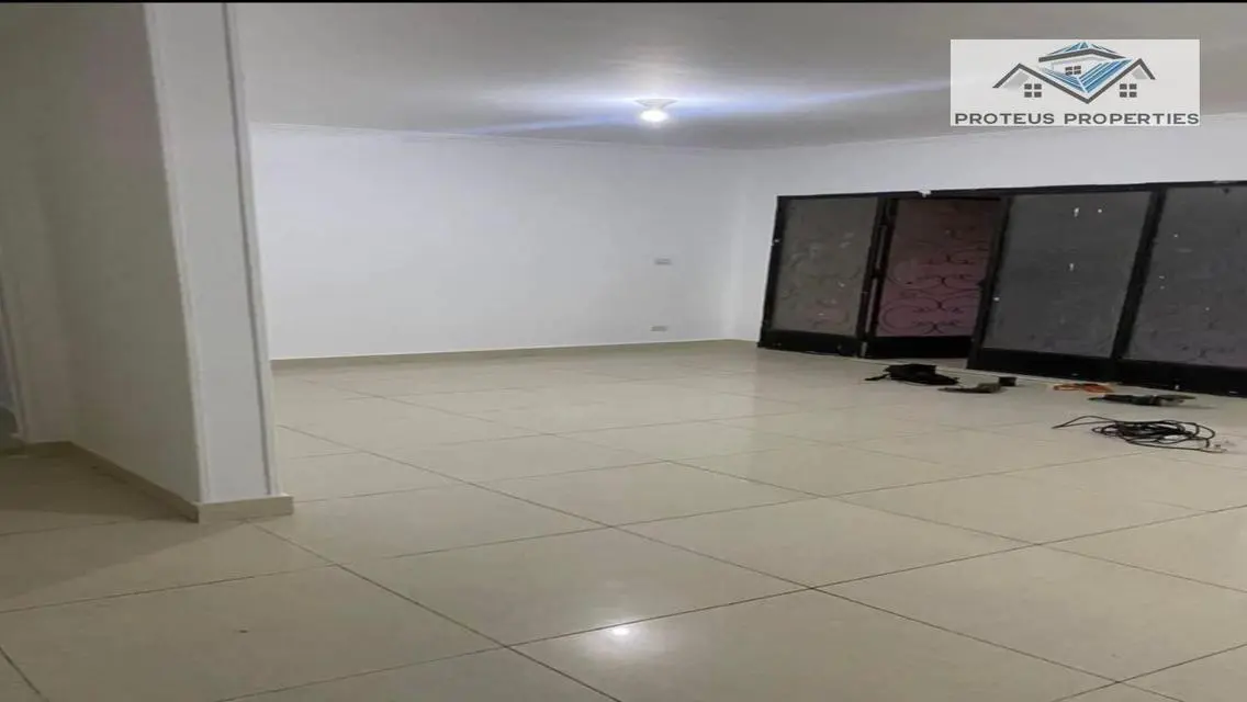 شقة للايجار بالرحاب ارضي بحديقه بجوار مول 2