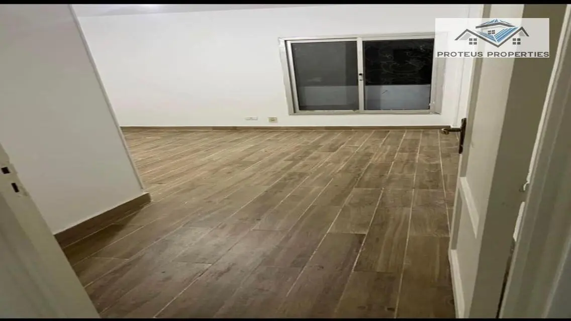 شقة للايجار بالرحاب ارضي بحديقه بجوار مول 2