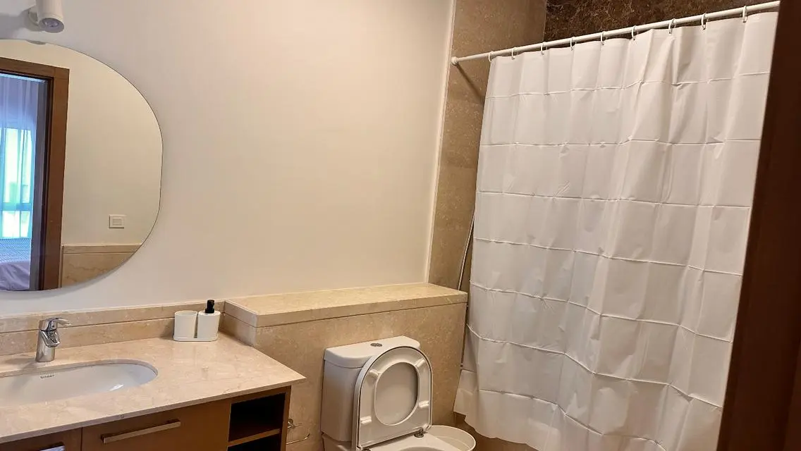 The beat fully furnished flat in Mivida 