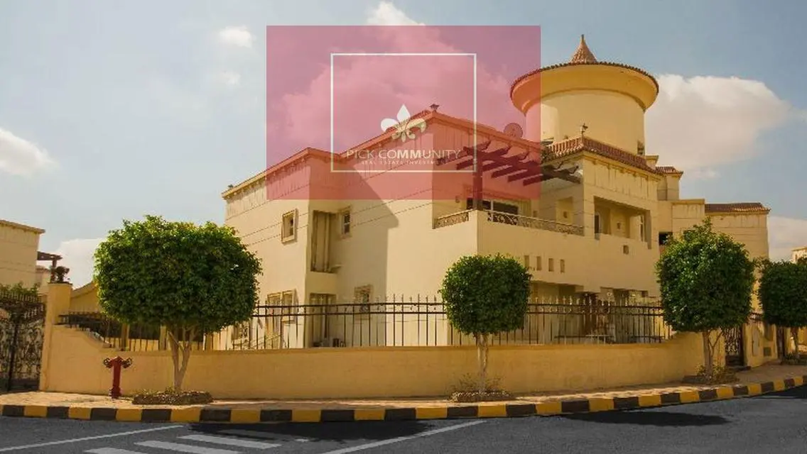 توين هاوس للإيجار بكمبوند ريفيرا هايتس خلف ال AUC