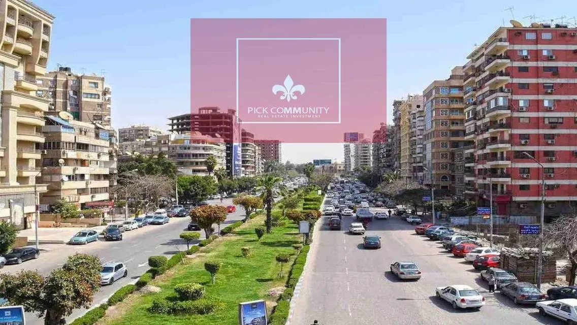 شقه بحري بيع في مصر الجديده بالقرب ميدان من الحجاز