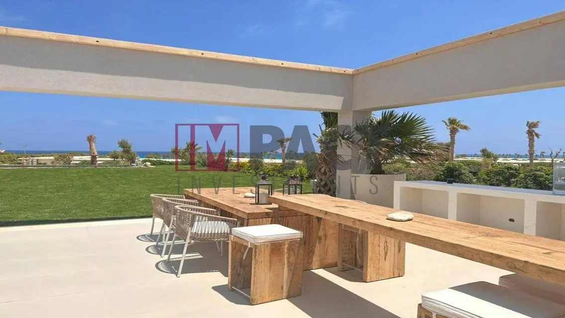 Luxurious Villa for Sale with Private Garden and Pool