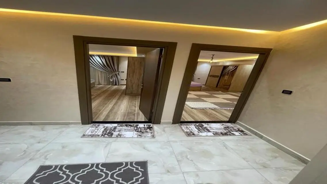 شقه الايجارالمفروش فى كمبوند زايد هايتس الشيخ ذايد