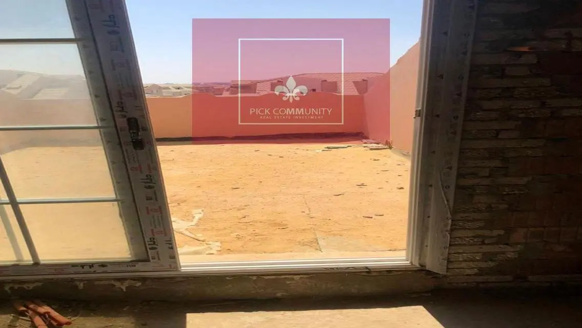 Town house corner for sale in Layan prime location