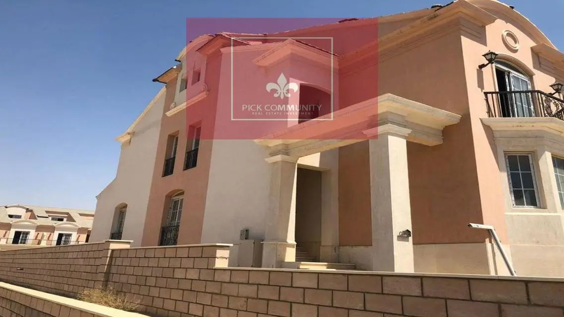 Town house corner for sale in Layan prime location