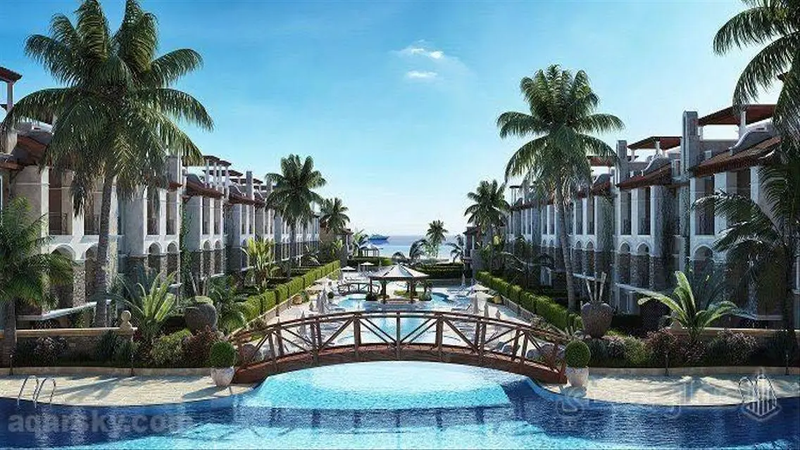 Luxury Villa with Private Garden and Pool in Prime Location