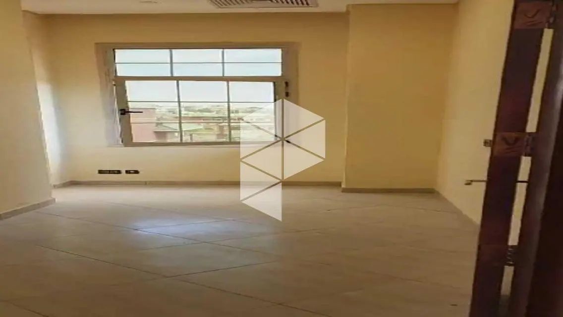 امتلك مكتبك المثالي مع Picky Properties