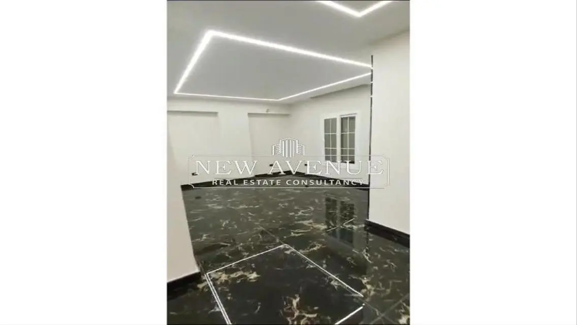 Apartment prime location luxury in el andalus