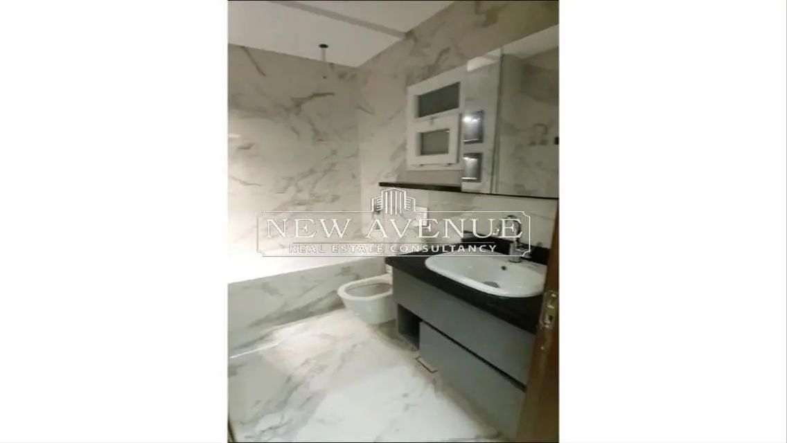 Apartment prime location luxury in el andalus