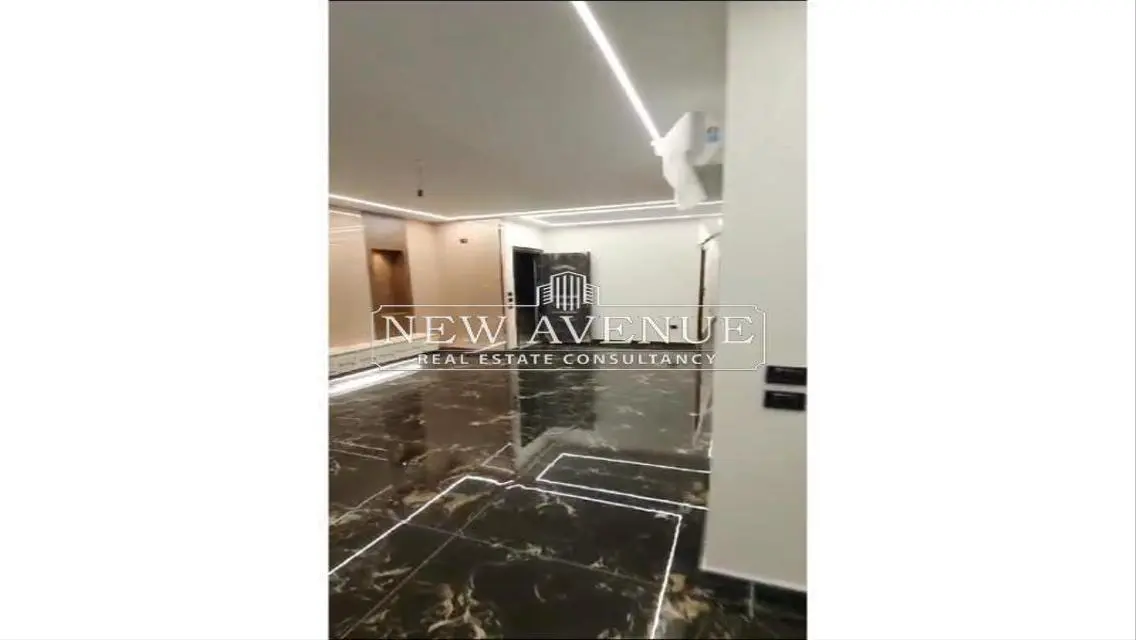 Apartment prime location luxury in el andalus